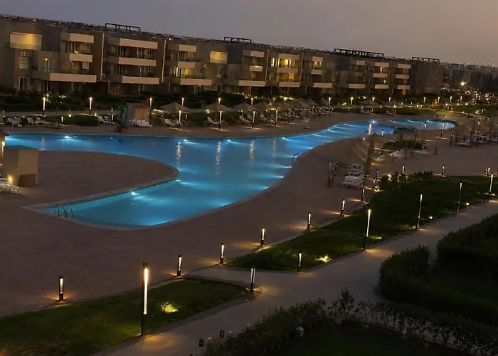 Alpesi faház 2bedroom In Blumar El Sokhna - Families Only